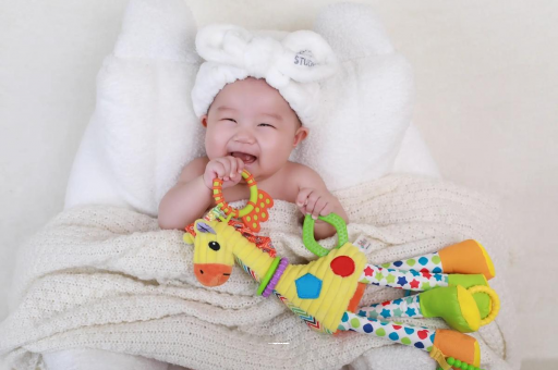 三亚1岁宝宝流鼻涕打喷嚏